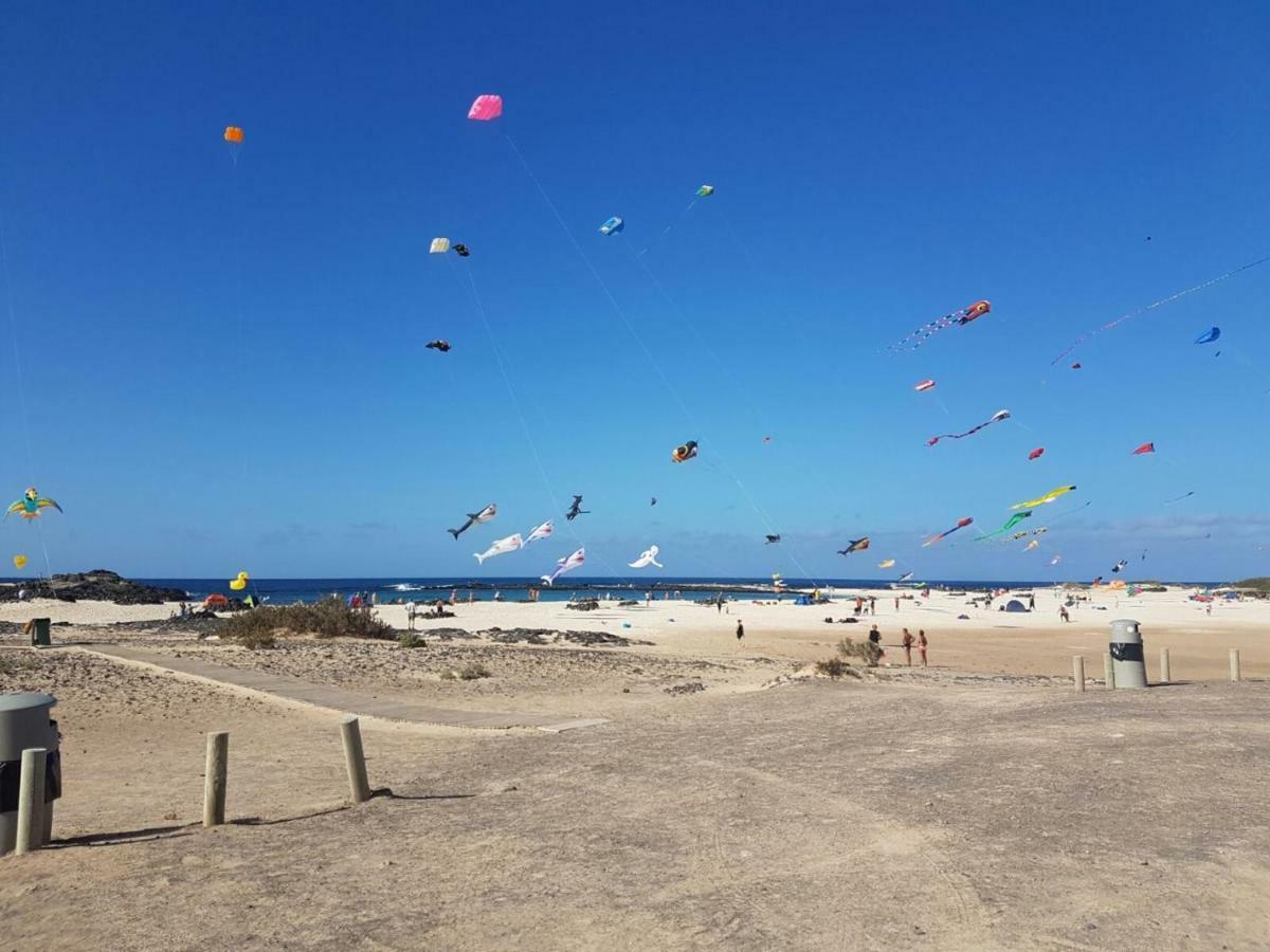 Marfolin 11 Beach Front Apartment With Sea Views From Every Room Cotillo 外观 照片